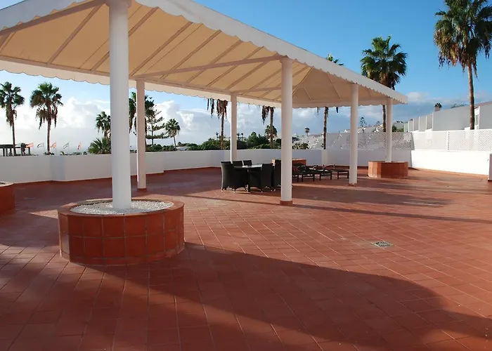 100 Island Village Julia * Costa Adeje (Tenerife)